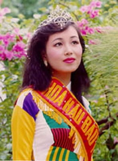 Con đường đăng quang của 13 Hoa hậu Việt Nam qua 16 năm 2