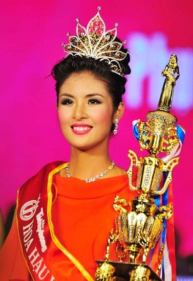 Con đường đăng quang của 13 Hoa hậu Việt Nam qua 16 năm 12
