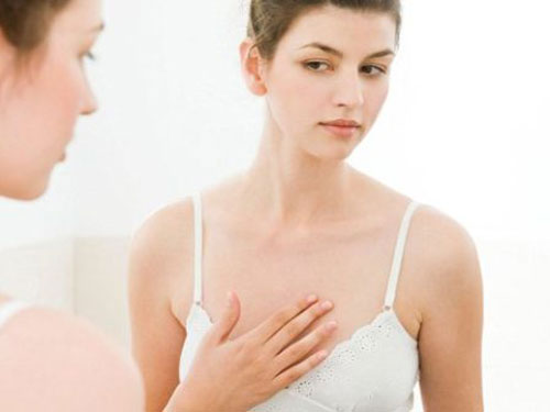 Những dấu hiệu bạn đang bị mắc bệnh ở ngực (1)