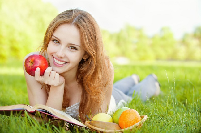 Ăn táo giúp chống tiêu chảy và táo bón